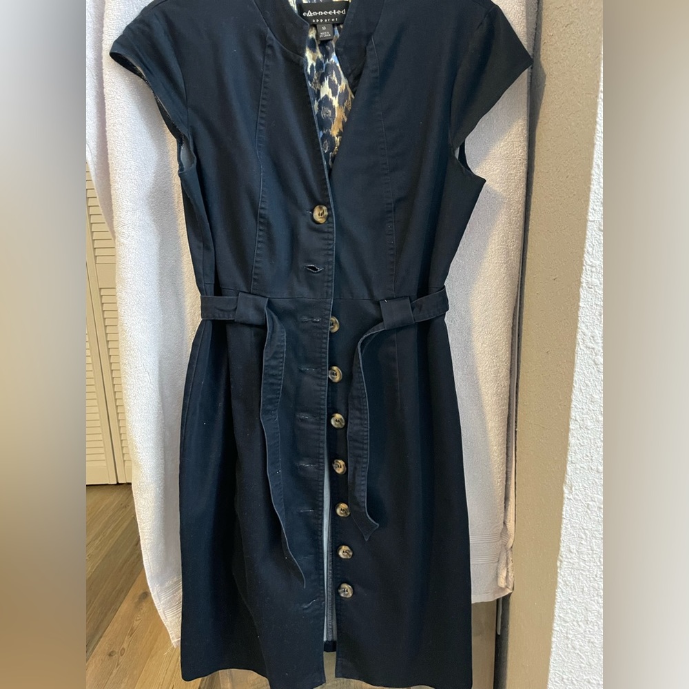 Casual dress.  Jean look.